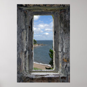 Faux Window - Castle Tittar på Beach View Poster