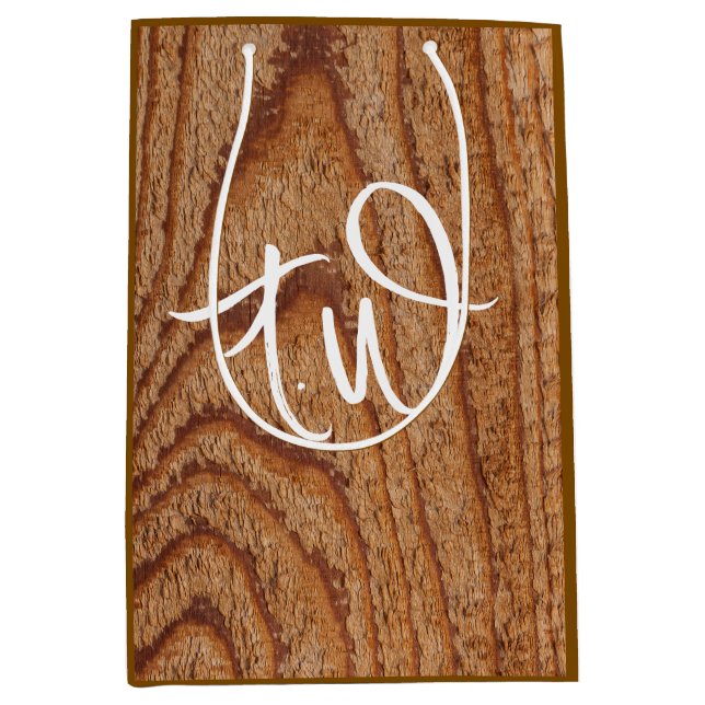 Faux Wooden Custom Initials (Framsidan)