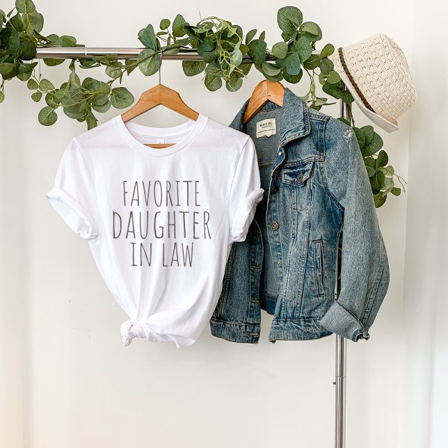 Favoritdotter i Law-Kärlek-Bride-Giftermål-Funny T Shirt (Skapare uppladdad)