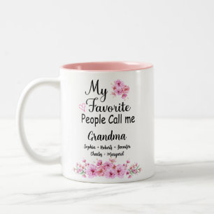 Favorite People kallar mig Grandma BARNBARN NAMN Två-Tonad Mugg