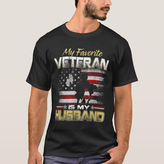 Favorite veteran is husband boyfriend veterans day t shirt (Framsida)