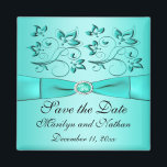 Favoriter för Aqua and Black Blommigt Wedding Magn Magnet<br><div class="desc">Den blå och svarta blommigten spara datum magneter har ett tryckt band och ett tryckt juvel på det som matchar den bröllopsinbjudning som visas nedan. ****Om du ändrar formen och/eller storleka på magneten, eller om du ändrar typsnitt eller storleka på teckensnittet, kan en del av designen och/eller texten komma att...</div>