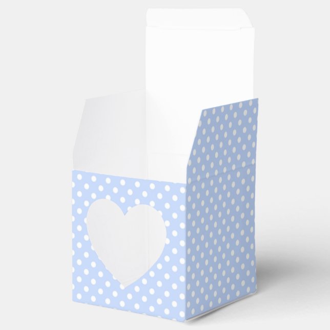 Favoritruta för blek blå och vit polka presentaskar (Öppnad)
