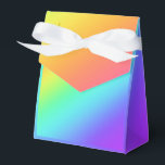 Favoritruta för Bright Rainbow-övertoning Presentaskar<br><div class="desc">Vackert och färglöst! Den här glatta utskriften är perfekt för färgade kläder,  tillbehör till hemmet,  presenter och tillbehör på Zazzle! Designad i den vackra staten Washington,  USA,  av en oberoende-artist.</div>