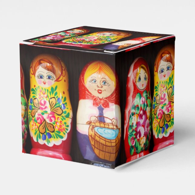 Favoritruta för färgade Matryoshka-dockor Presentaskar (Framsidan Sidan)
