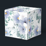 Favoritruta för part-Blåa blommor Presentaskar<br><div class="desc">Parti-/färgrekorg visas i en underbar blå och vit blommigt-utskrift. Färg White Anpassa det här objektet eller köp som det är. Lagrar Image freepik.com</div>