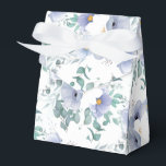 Favoritruta för part-Blåa blommor Presentaskar<br><div class="desc">Parti-/färgrekorg visas i en underbar blå och vit blommigt-utskrift. Färg White Anpassa det här objektet eller köp som det är. Lagrar Image freepik.com</div>