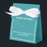 Favoritruta för Party-behandling Presentaskar<br><div class="desc">Den här partifavärdesrutan visas i en elegant teal och vit färg. Anpassa det här objektet och ändra exempeltexten till din egen. Tips! Lägg till dina underbara behandlingar och lägg till lite festligt band.</div>