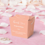 Favoritruta för Party-behandling Presentaskar<br><div class="desc">Den här partiförmånsrutan visas i en elegant Peach färg. Anpassa det här objektet och ändra exempeltexten till din egen. Tips! Lägg till dina underbara behandlingar och lägg till lite festligt band.</div>