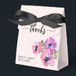 Favoritrutor för Rosa av Chic i bröllop Tack i Blo Presentaskar<br><div class="desc">Favoritrutor för Blommigt för Rosa av Chic i bröllop Tack. Anpassa skräddarsytt med dina egna namn och datum.</div>