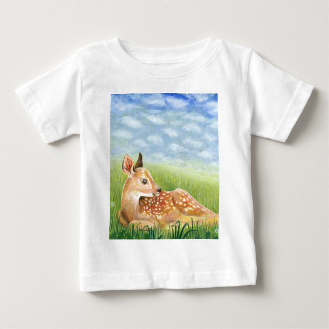 Fawn in the Grass Illustration T Shirt (Framsida)