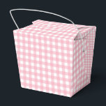 Faye och Lauren Pink Classic Buffalo-rutig mönster Presentaskar<br><div class="desc">Vi presenterar våra charmiga presentlådor med rutmönster,  det perfekta sättet att uttrycka tacksamhet till dina gäster på bröllop,  födelsedagsfirande eller företagsfest. Dessa anpassade presentlådor kommer säkert att få dina gäster att känna sig speciella och lämna ett bestående intryck.</div>