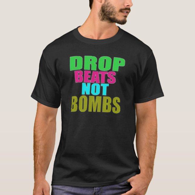 FCC "TAPPAR TAKTER INTE BOMBARDERAR" MANAR T SHIRT (Framsida)