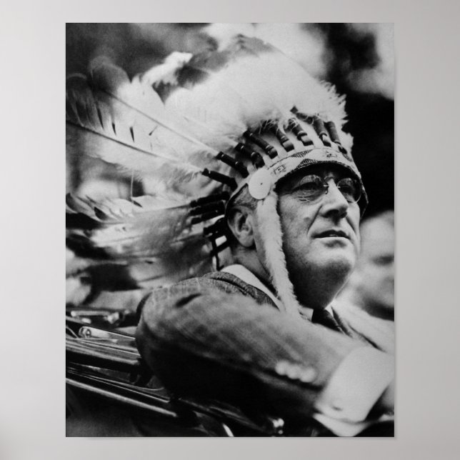 FDR Wearing Native American Krig Bonnet - 1932 Poster (Framsidan)