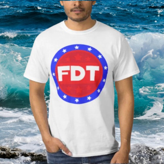 FDT | Röd, vit och blå fet Påstående-skirt T Shirt (Skapare uppladdad)