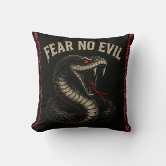 FEAR NO EVIL - Fierce Black Cobra Snake Graphic Kudde