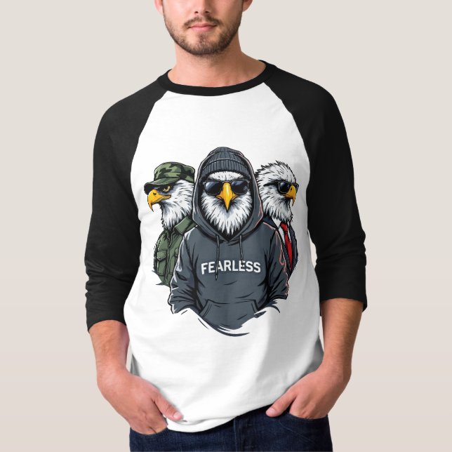 Fearless Eagle Squad - fetstil och kraftfull desig T Shirt (Framsida)