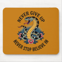 Fearless Spirit: Fet Snake och Ro Artwork Musmatta