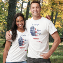 Feather USA flagga glömmer aldrig minnen T-Shirt
