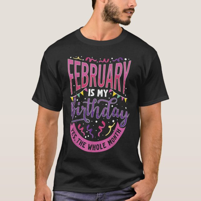Februari Birthday Kvinnor februari är min födelsed T Shirt (Framsida)
