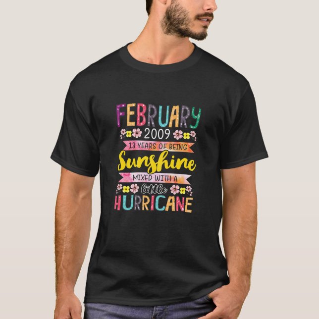 Februari Flickor 13:e året Fantastisk Sin T Shirt (Framsida)