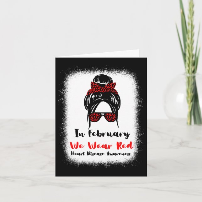 Februari Heart Health Go Red Messy Bun Women Kort (Framsida)