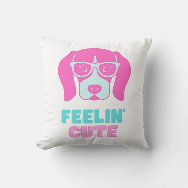 Feelin'Cute Beagle Pillow Kudde (Framsida)
