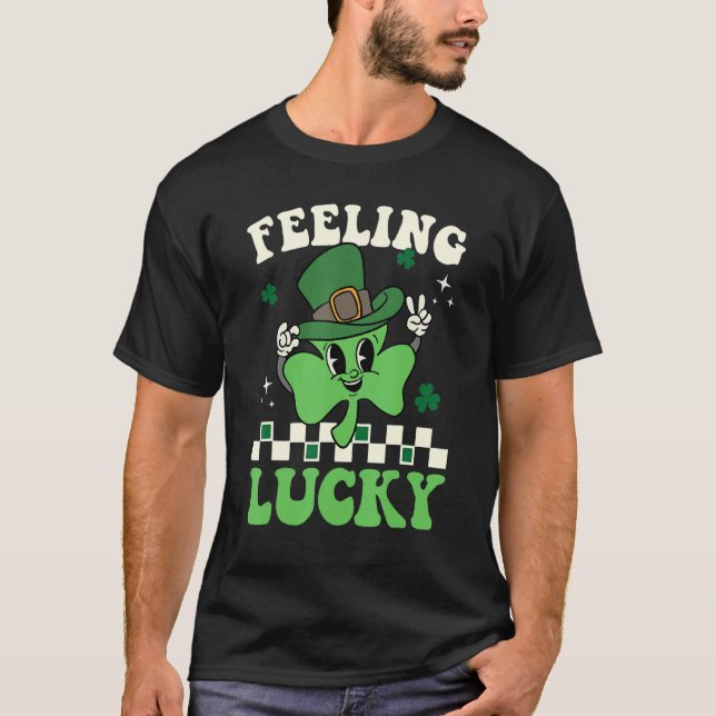 Feeling Lucky Happy St Patrick's Day Shamrock Iris T Shirt (Framsida)