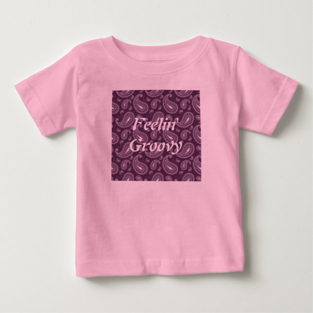 Feelin'Groovy Lila Paisley Tee Shirt (Framsida)