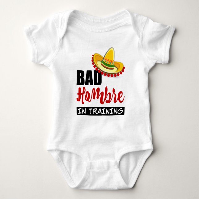 Felaktig hembur vid träning av färgstarka sombrero tee shirt (Framsida)