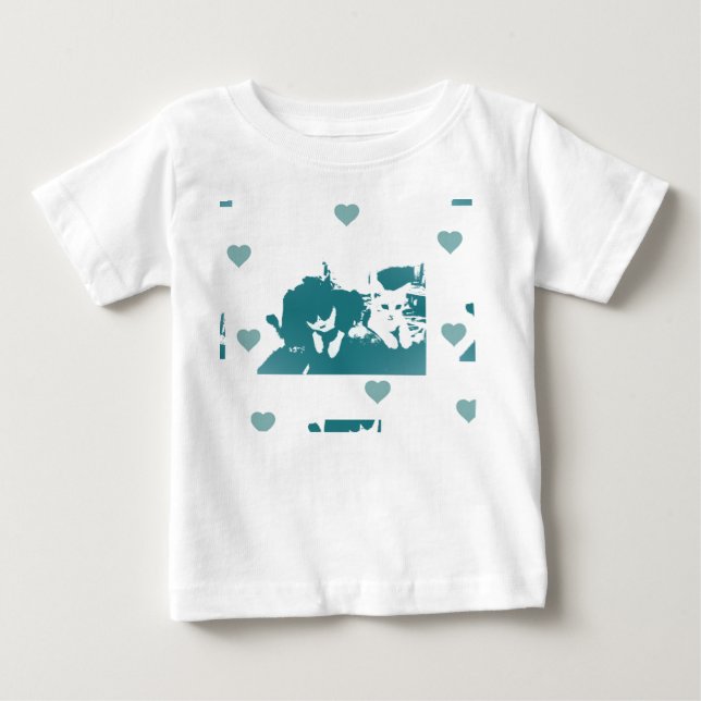Feline Friends. Adorable Kitten Duo. T Shirt (Framsida)