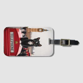 Felini på Red Mobil Booth: A London Äventyr Bagagebricka