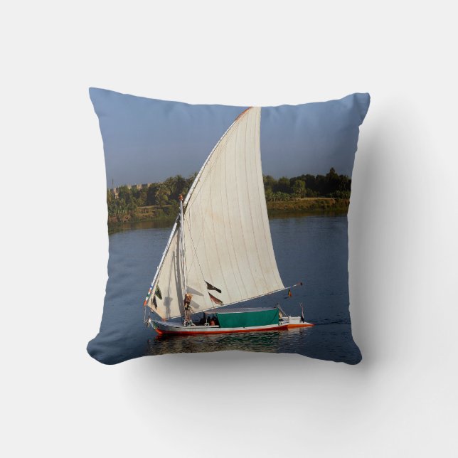 Felucca som seglar längs Nilen - Aswan, Egyptenen Kudde (Framsida)