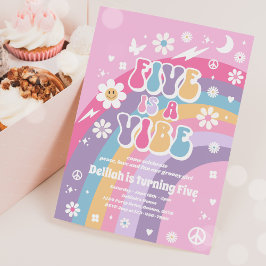 Fem är en Vibe Groovy Hippie Rainbow 5:e födelseda Inbjudningar