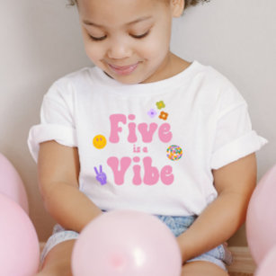 Fem är en Vibe Retro 70:e femte födelsedagen T Shirt