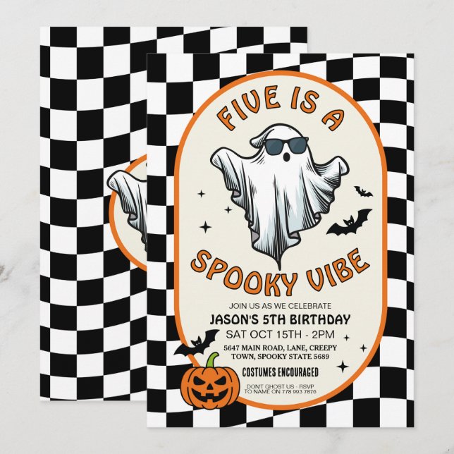 Fem är en Vibe Spöken Fladdermus Halloween fest Inbjudningar (Fram/baksida)