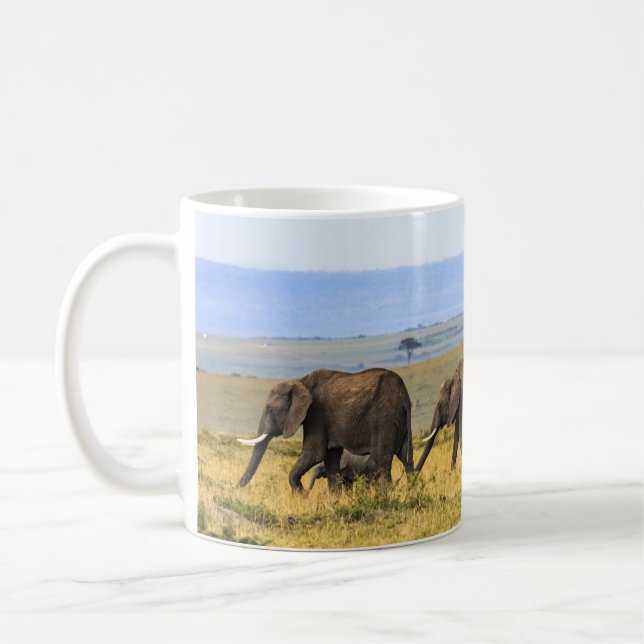 FEM ELEFANTER PÅ BRÖSTGRAS KAFFEMUGG (Vänster)
