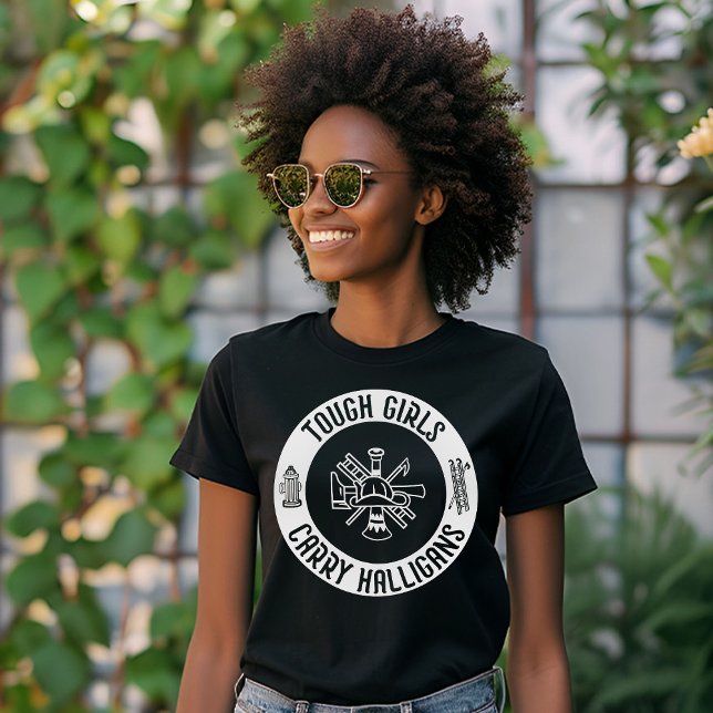 Female Firefighter Tuff Girls Carry Halligans T Shirt (Skapare uppladdad)