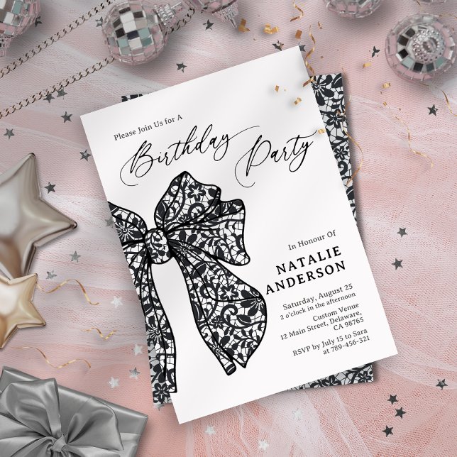 Feminine Black Blommigt Snöre Bow Födelsedagsfest Inbjudningar (Feminine Black Floral Lace Bow Birthday Party Invitation)