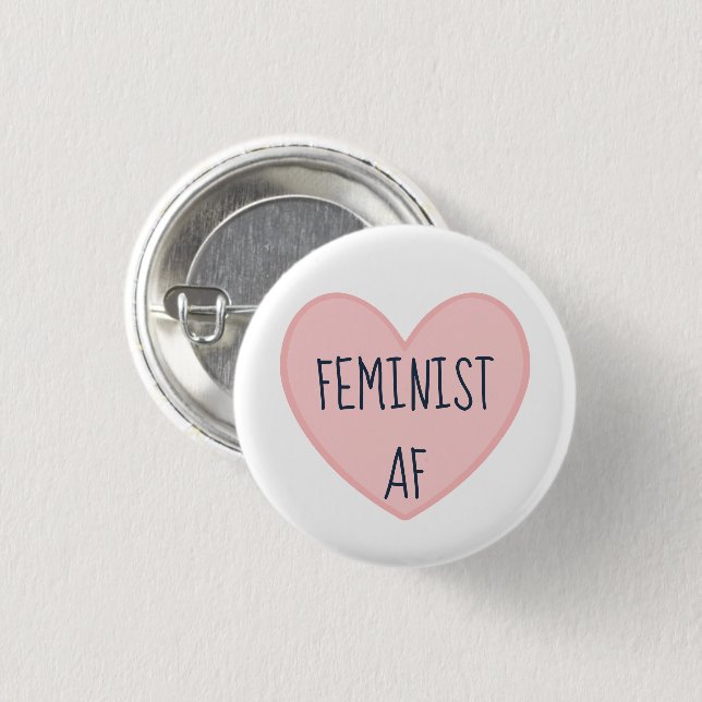 ’Feminist AF’ Knapp (Framsida & baksida)