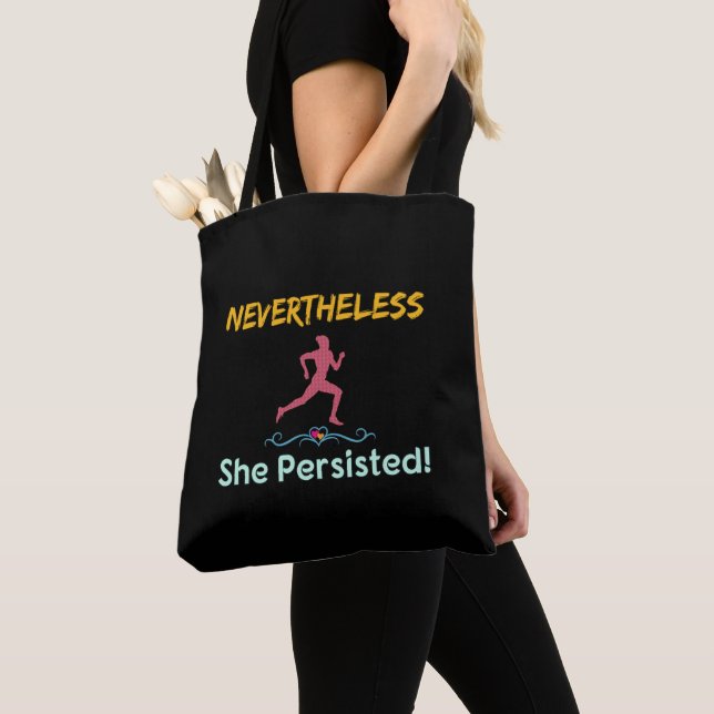 Feminist Löpare Ändå Fortsatte Hon Tygkasse (Närbild)