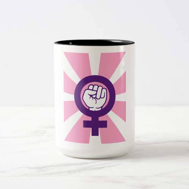 Feminist Raised Fist Symbol Retro Sunburst Women Två-Tonad Mugg (Center)