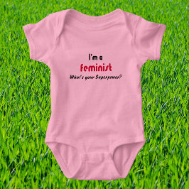 Feministisk toppen-slagord tee shirt