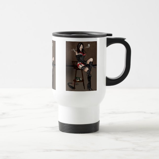 Femme Fatale Femdom - Rökning och vapen Resemugg (Höger)