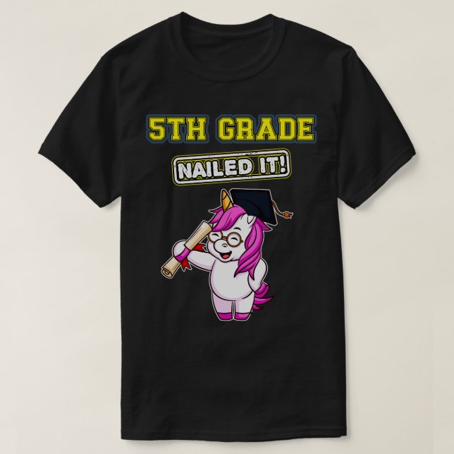 Femte Klass, där IT-Mitten-skolan Studenten 4 T Shirt (Design framsida)