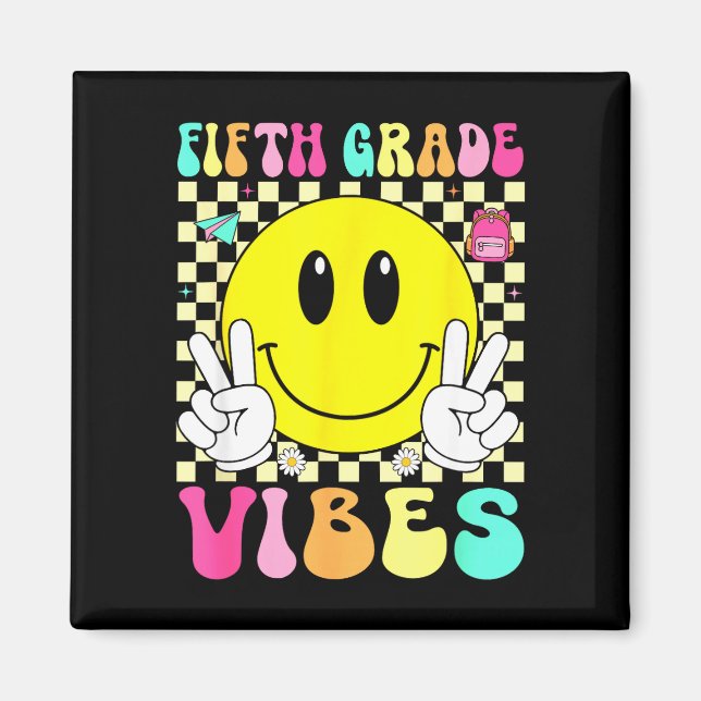 Femte klass vibbar retro leende ansikte tillbaka t magnet (Framsidan)