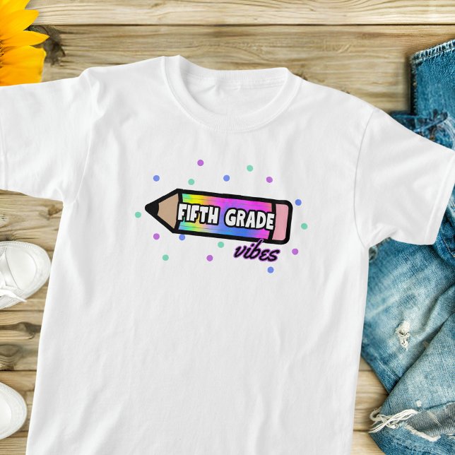 Femte Klass Vibes T Shirt (Skapare uppladdad)