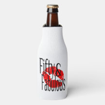 Femtio och Fabulous med Hett Red Läppar