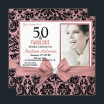 Femtio och Fabulous Ro damm guld|50:e födelsedagen Inbjudningar<br><div class="desc">Svartdämpare i glitter Ro| 50:e födelsedagsinbjudan. Femtio och Fabulous! En vacker modern elegant rosa ros guld glitter-blommigt, 50:e Födelsedagsfest inbjudan kan du personifiera och skicka ut din 50:e födelsedagsfest firande. I centrum för sötens rosa. Ersätt exempelfotot med ett eget. orden "50 och Fabulous" ställs in med populär tyfografi. Du kan...</div>