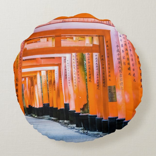 Femtio orangar - Senbon Torii, Kyoto Rund Kudde (Baksidan)